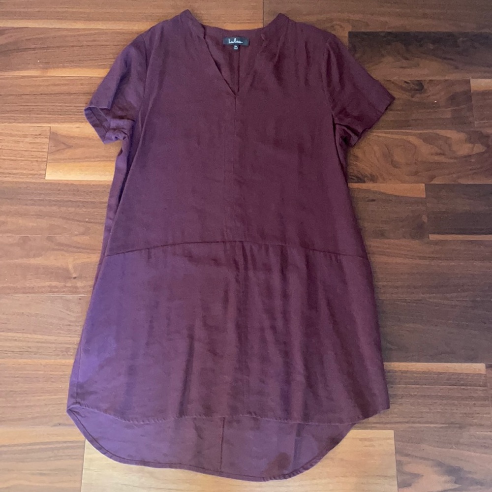 Lulu’s burgundy dress